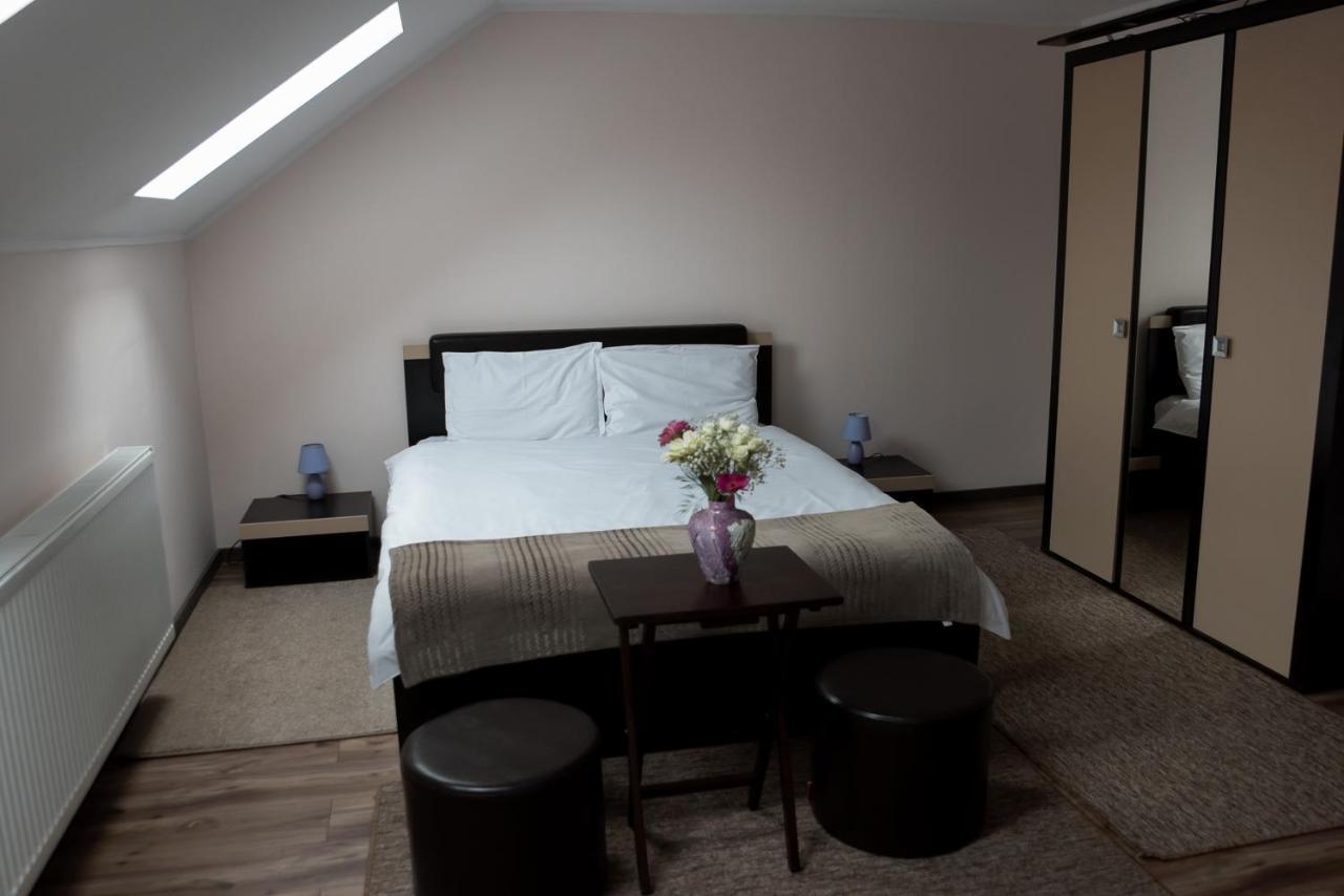 Step Inn Alba Iulia Luaran gambar