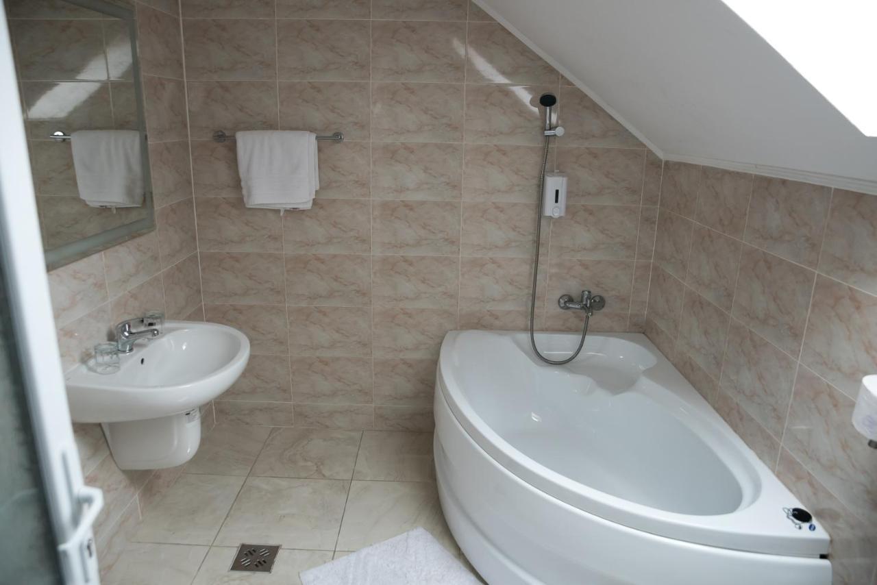Step Inn Alba Iulia Luaran gambar